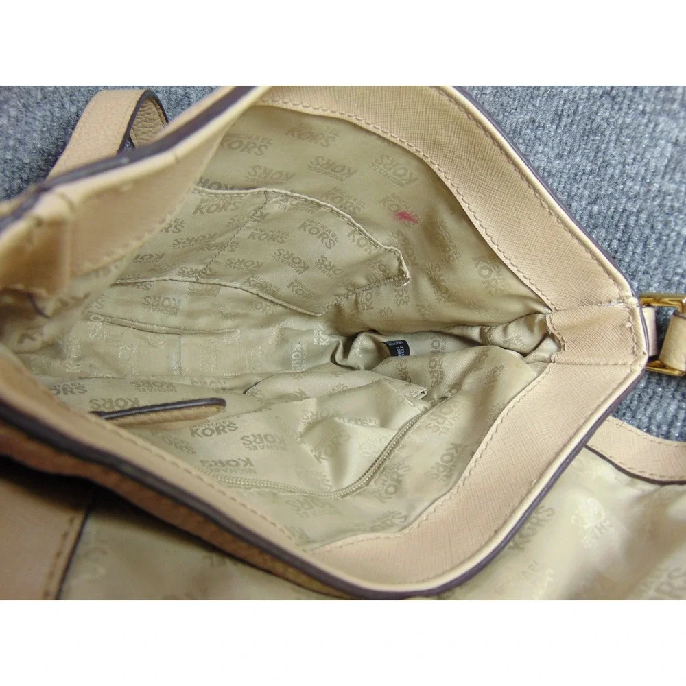 Michael Kors Bedford Crossbody Bag Tan Pebble Leather 38S7XBFM2L‎ Flaw